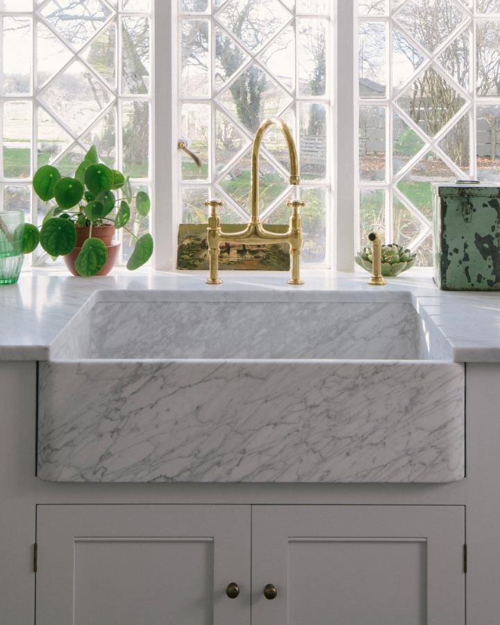 Carrara marble Stone Sink In The Kitchen